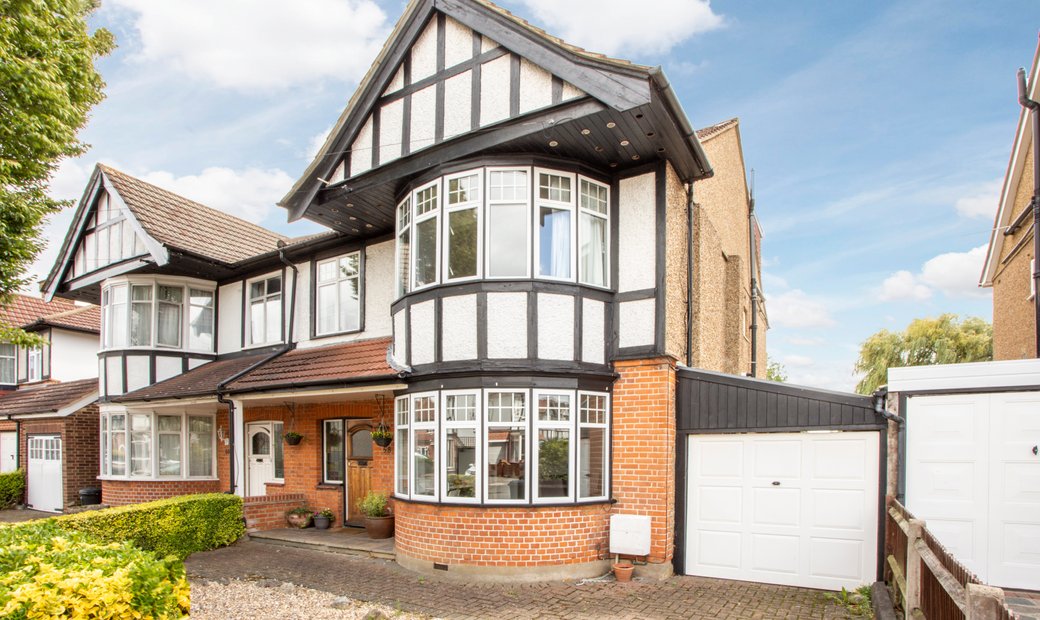 House Abbotsbury Gardens Pinner 58 In Pinner, England, United Kingdom