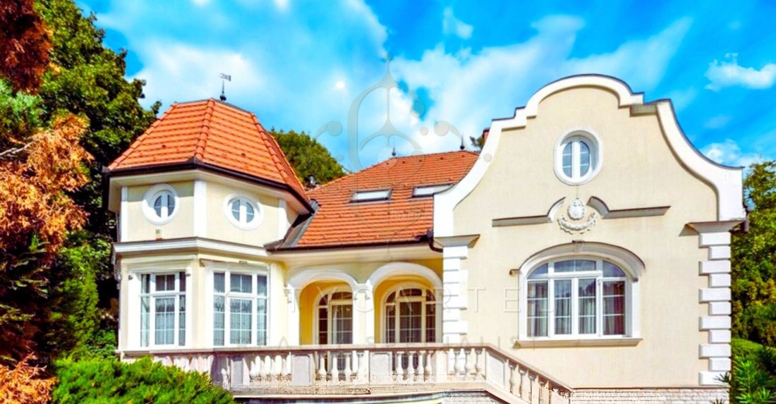 Villa in Budapest, Hungary 1 - 13567947