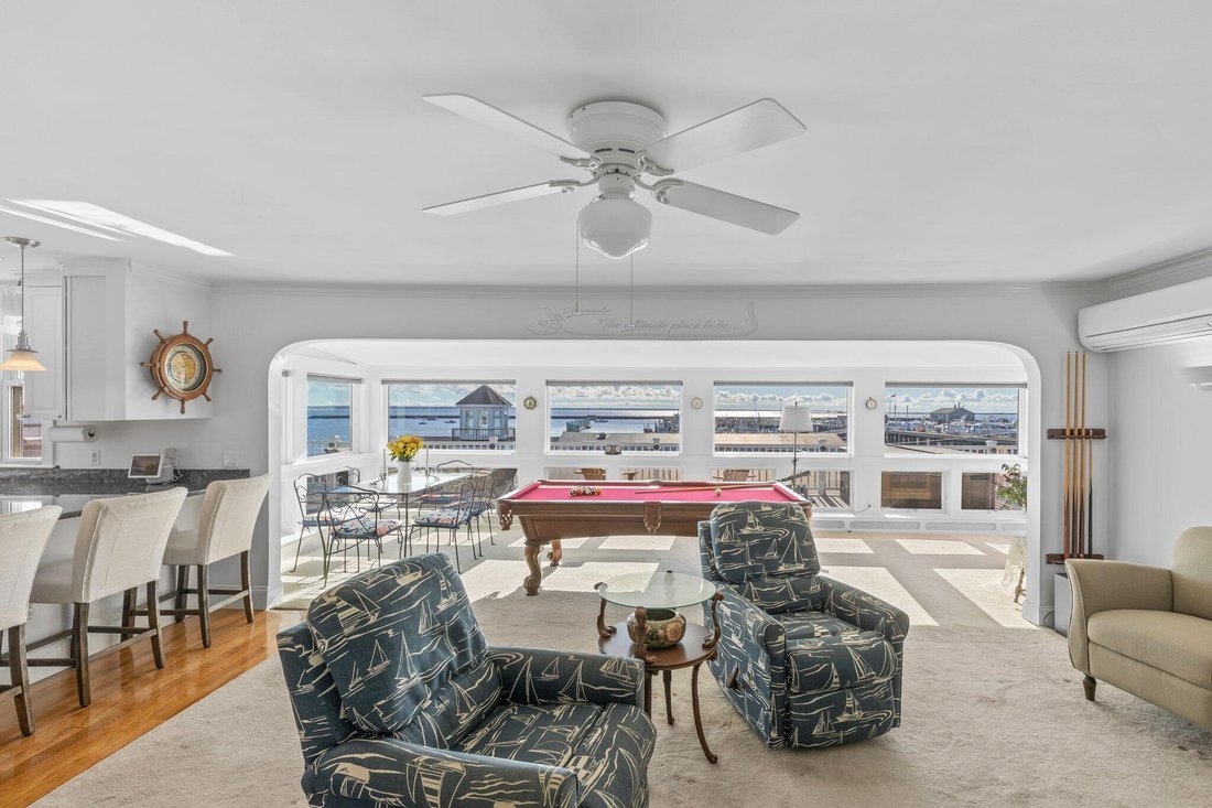 Provincetown, Massachusetts, United States 4 - 13913818
