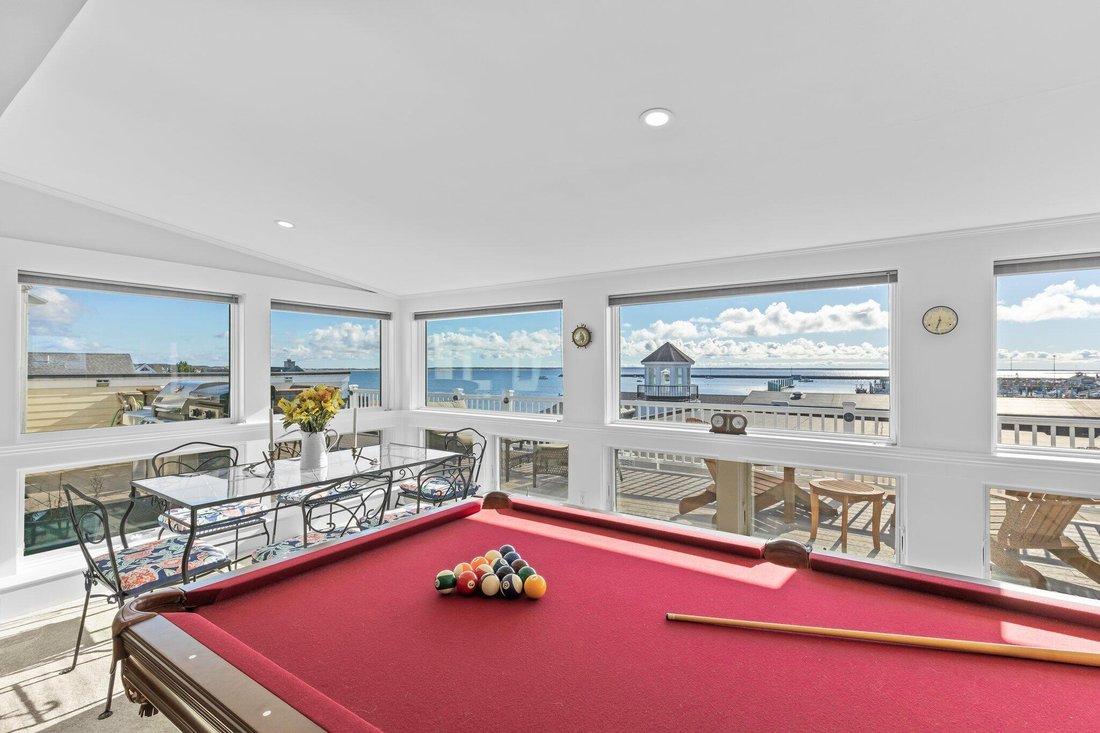 Provincetown, Massachusetts, United States 5 - 13913818