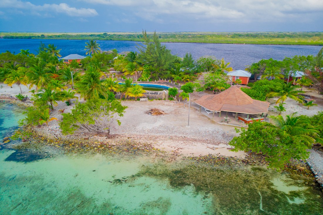 Lot 3 Laguna Beach In Utila, Bay Islands Department, Honduras For Sale
