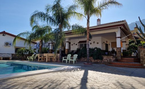 Villa a Alhaurín de la Torre, Andalusia, Spagna 1