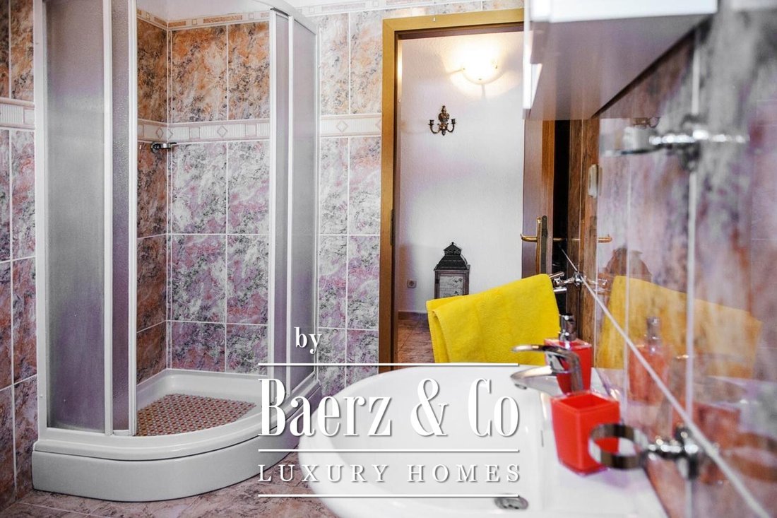 Townhouse in Okrug Gornji, Split-Dalmatia County, Croatia 3 - 13917854