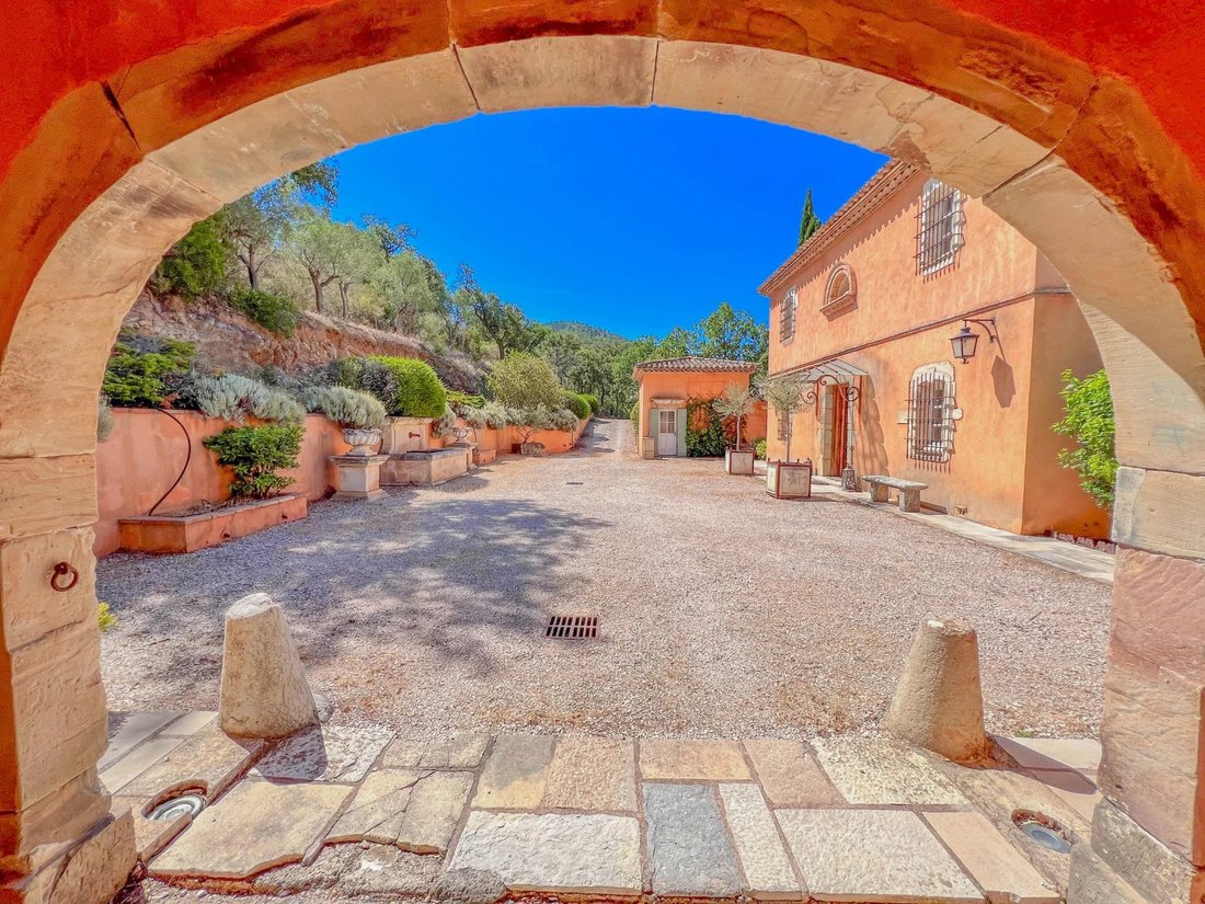 House In Plan De La In Le Plan De La Tour, Provence Alpes Côte D'azur