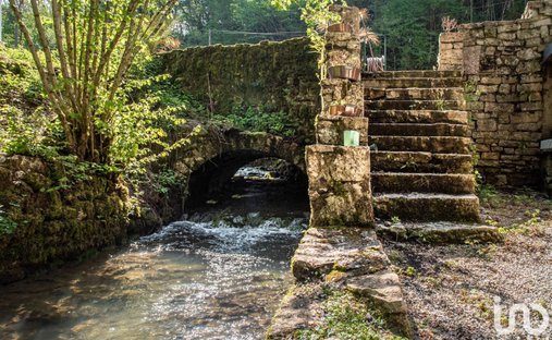 Luxury houses for sale in MontagnaleReconduit, BourgogneFranche