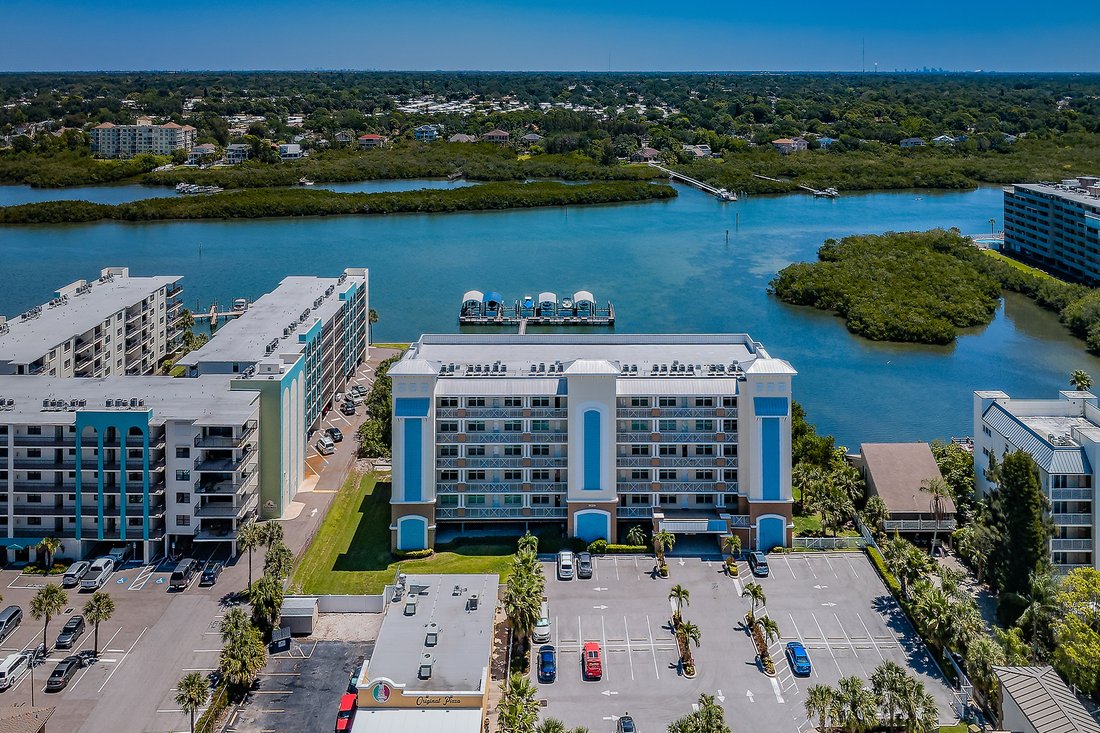 Dolphin Key Condo In Indian Shores, Florida, United States For Sale