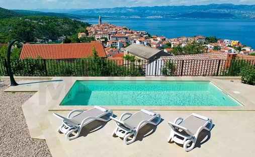 House in Vrbnik, Primorje-Gorski Kotar County, Croatia 1