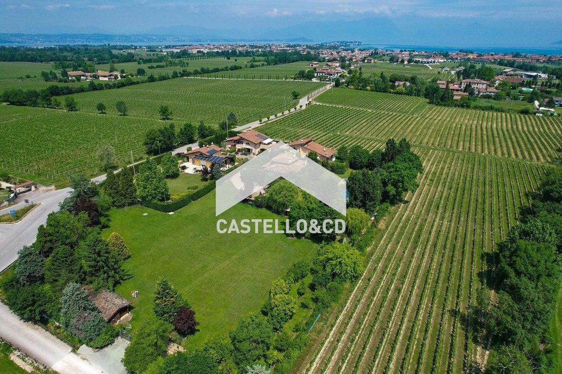 Villa in Lugana, Sirmione, Lombardy 4 - 13920559