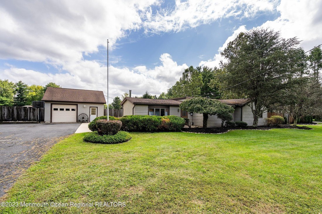 House in Jackson Township, New Jersey, United States 2 - 13918891
