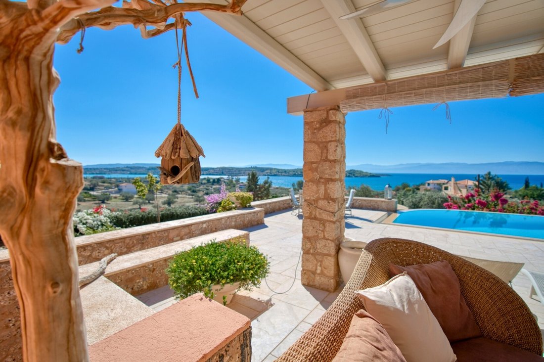 Villa in Koinotita Kranidiou, Kranidi, Greece 2 - 13923856