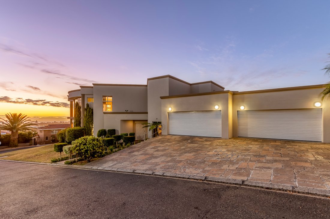 2 Paeonia Dennegeur Estate In Cape Town, Western Cape, South Africa For