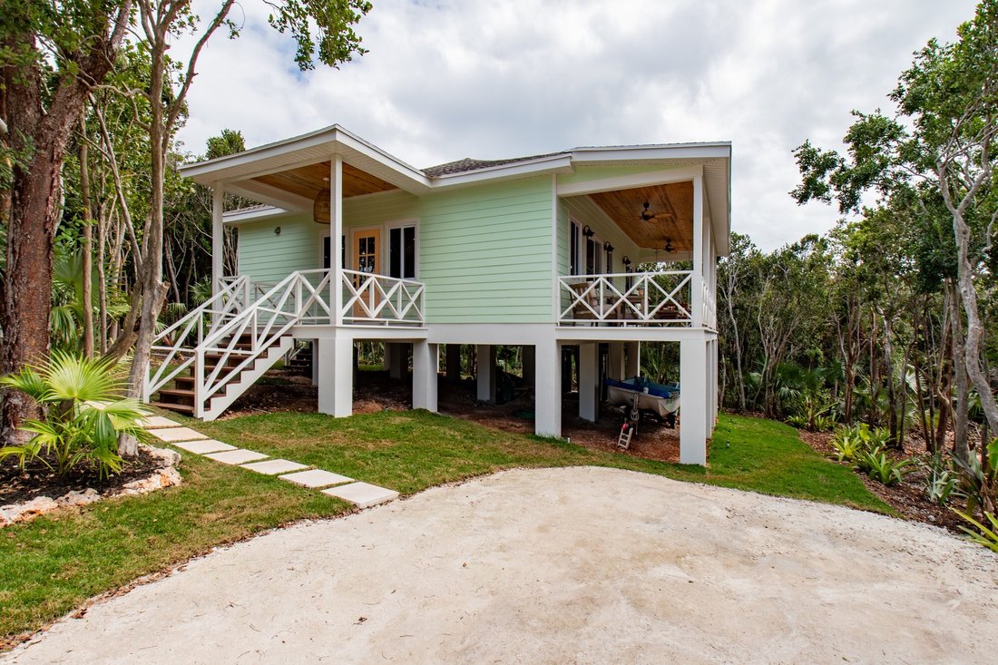 Palmetto House In Governor's Harbour, The Bahamas For Sale (13929947)