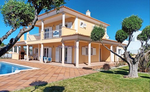 Villa à Olhos de Agua, Algarve, Portugal 1