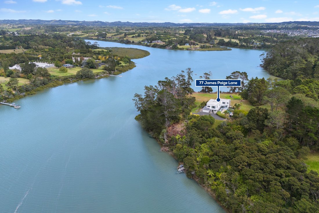 Captivating Waterfront Retreat In Riverhead, Auckland, New Zealand For