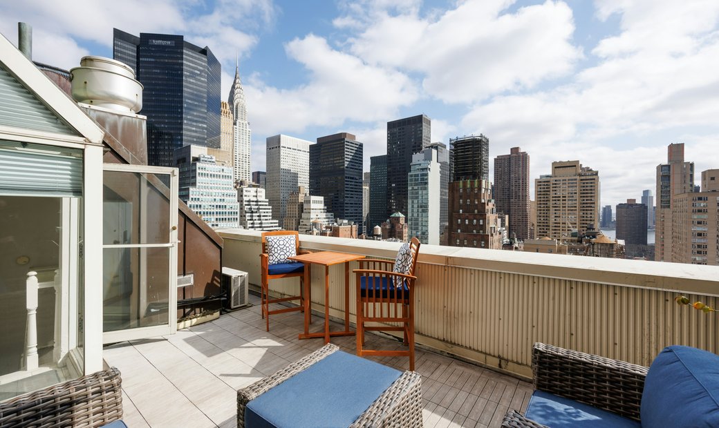 Luxury Penthouse 1BR | Weavers Row - craigslist