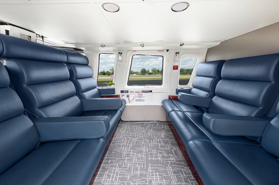 Twin Engine in Fort Lauderdale, Florida, United States 4 - 13930947