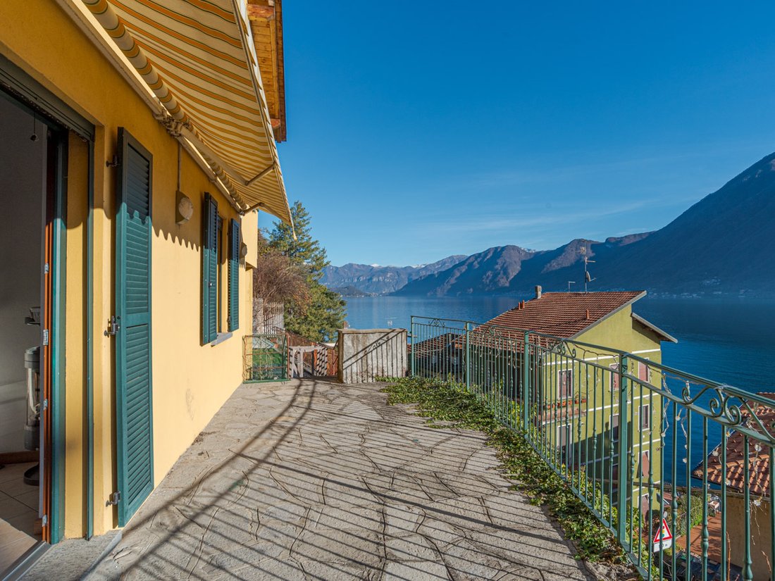 House in Argegno, Lombardy, Italy 3 - 13930611