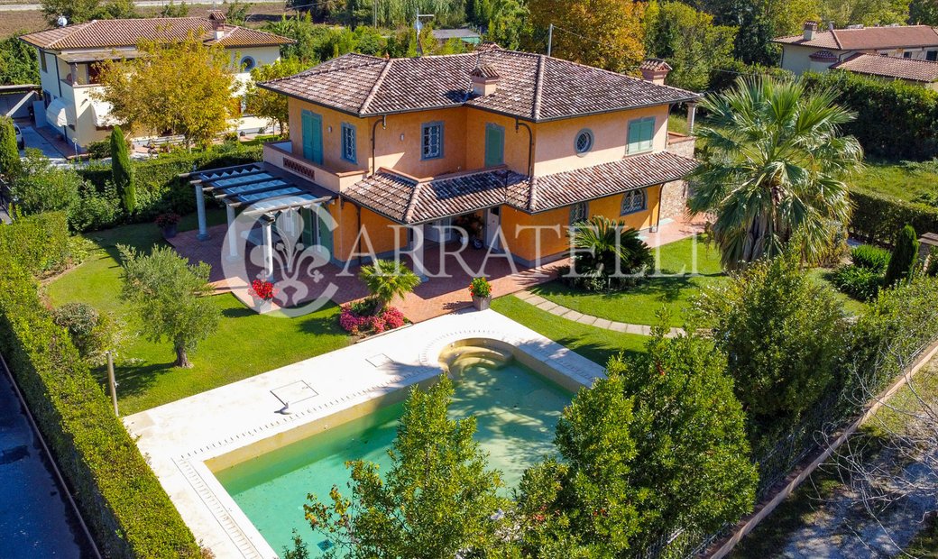 Villa On Sale Forte Dei Marmi (Lu) In Forte Dei Marmi, Tuscany, Italy
