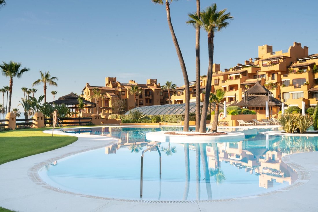 Apartment in Estepona, Andalusia, Spain 3 - 13937394