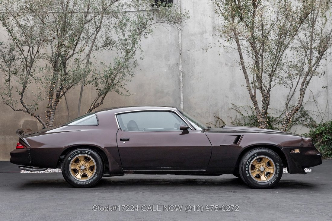 Chevrolet Camaro in Los Angeles, CA 4 - 13937639