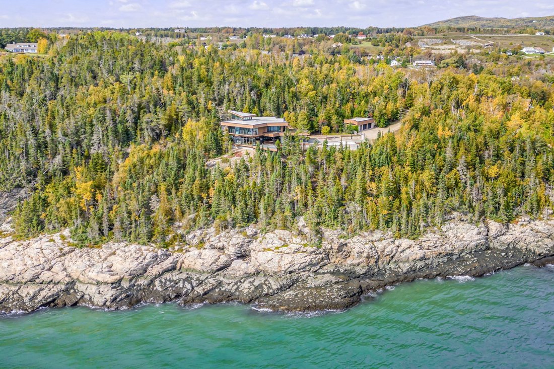La Malbaie, Quebec In La Malbaie, Quebec, Canada For Sale (13936591)