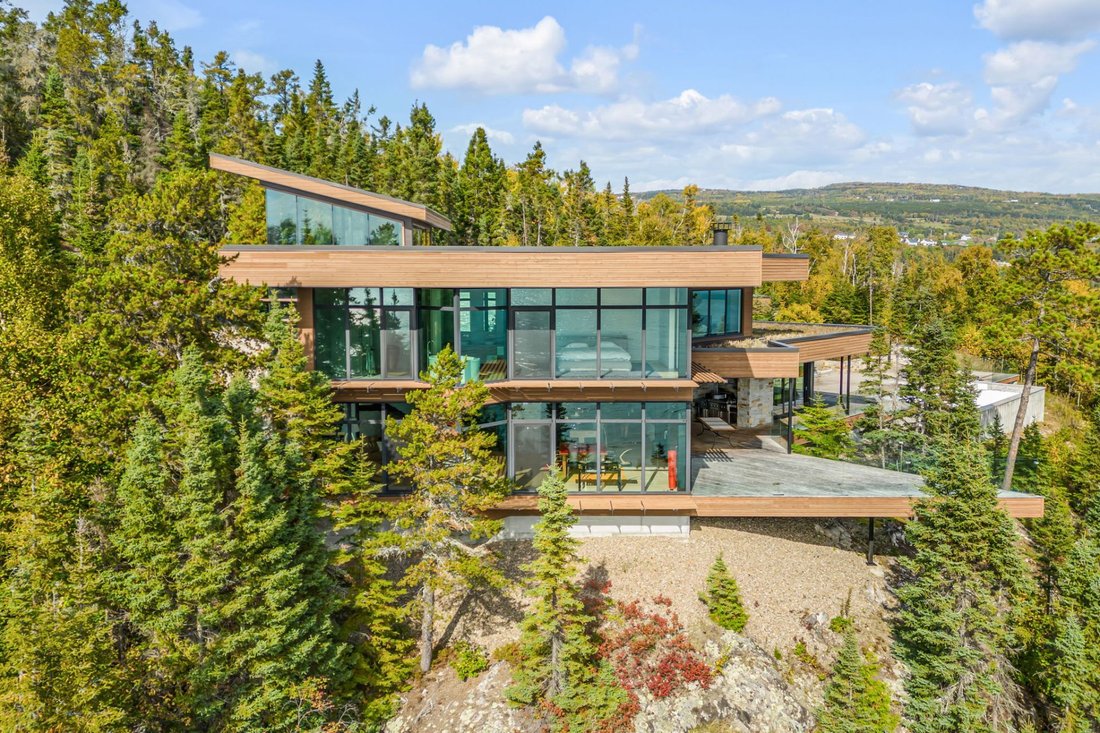 La Malbaie, Quebec In La Malbaie, Quebec, Canada For Sale (13936591)