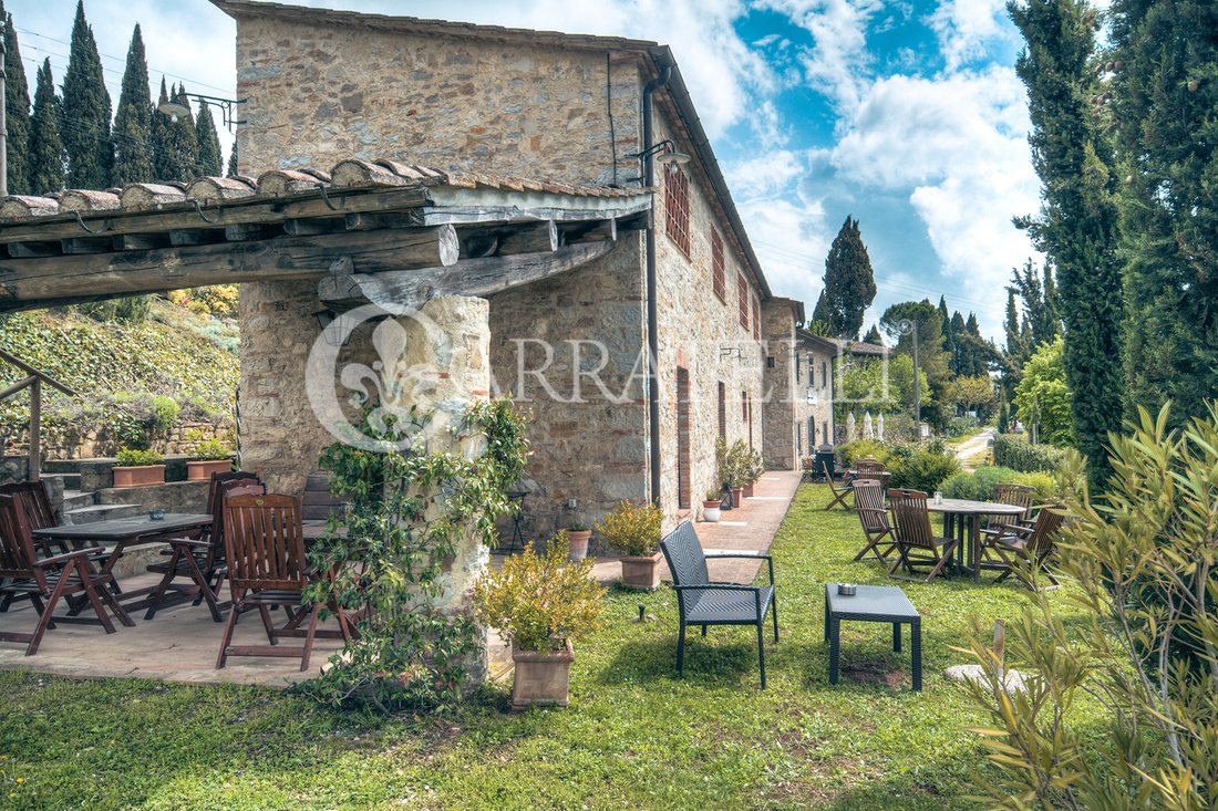 Corps de ferme à Castellina in Chianti, Toscane, Italie 4 - 13936203