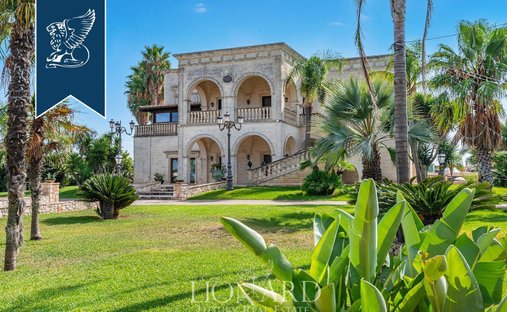 Villa in Taranto, Apulia, Italy 1