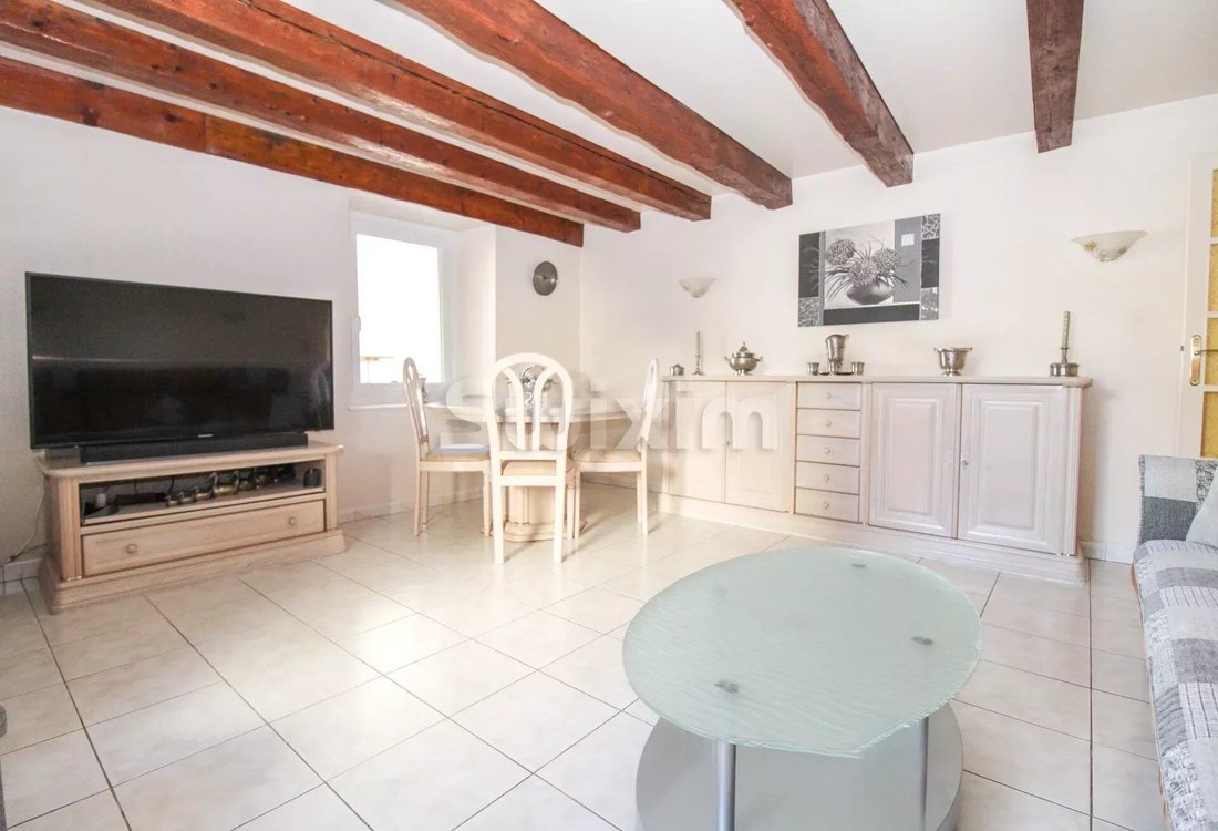 14 Room Village House On In Divonne Les Bains, Auvergne Rhône Alpes, France For Sale (13598881)