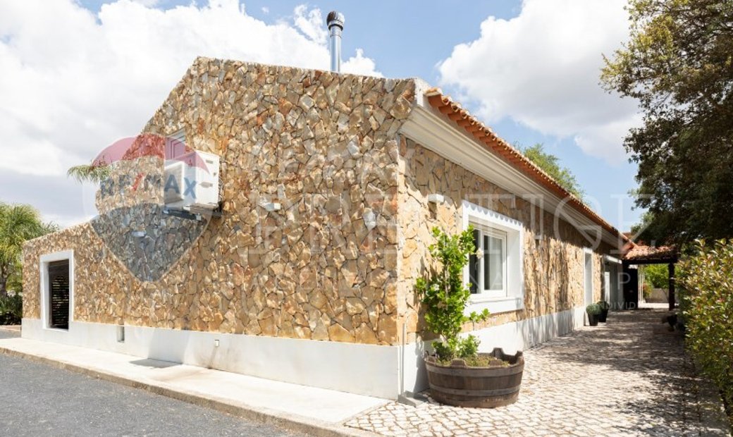 Unique Luxury Farmhouse In Palmela In Palmela Setubal Portugal For