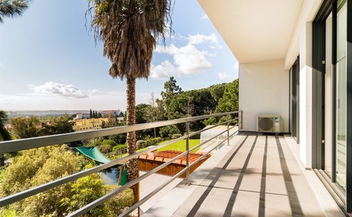 House in Alfragide, Lisbon, Portugal 1