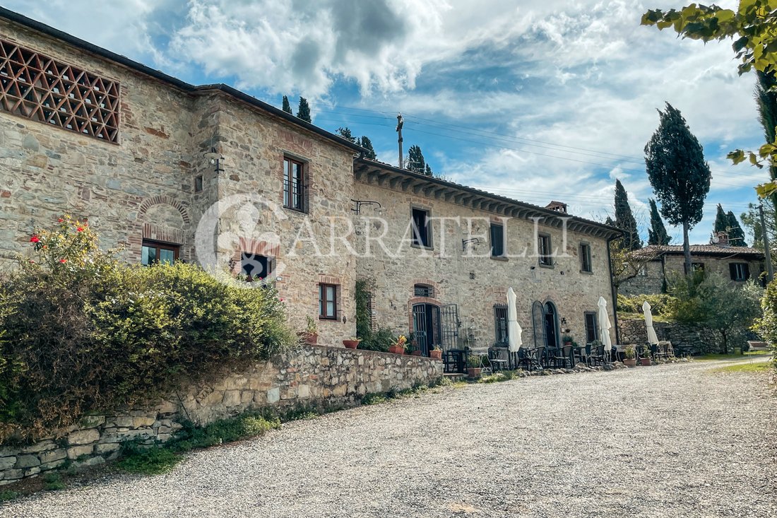 Corps de ferme à Castellina in Chianti, Toscane, Italie 2 - 13936203