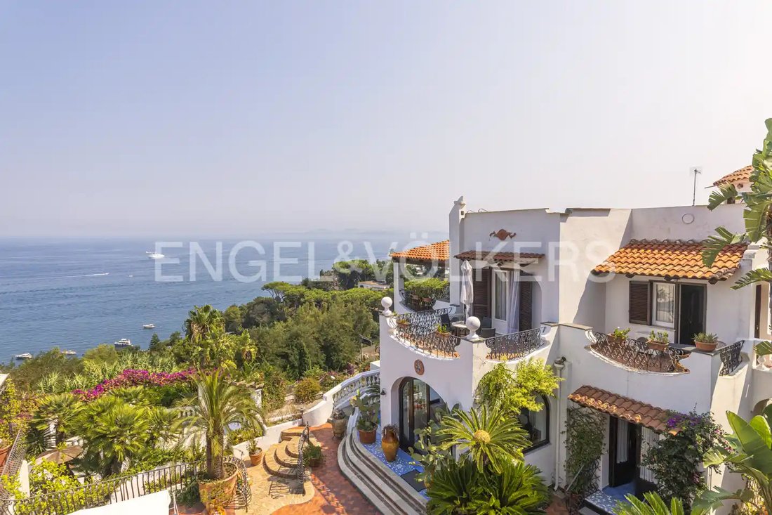 Luxury Property With Spectacular Sea In Casamicciola Terme, Campania