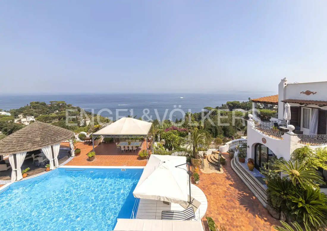 Luxury Property With Spectacular Sea In Casamicciola Terme, Campania
