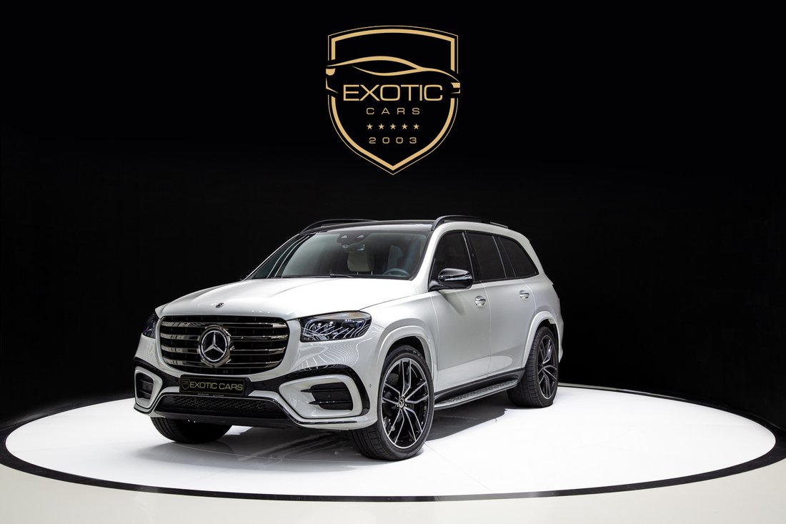 Suv in Dubai, Dubai, United Arab Emirates 1 - 13941074