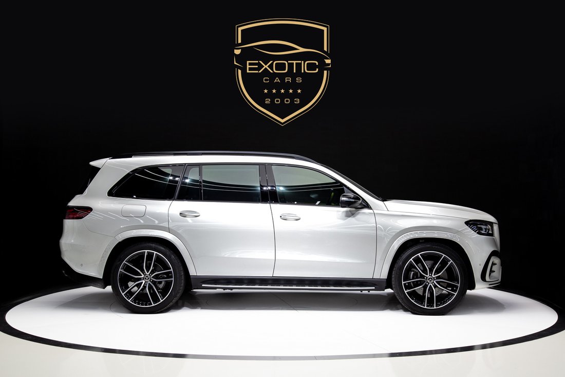 Suv in Dubai, Dubai, United Arab Emirates 3 - 13941074