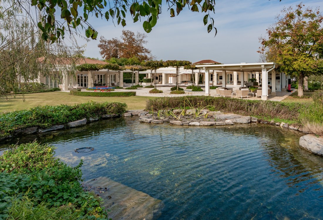 Farm Ranch in Batzra, Center District, Israel 1 - 13941085