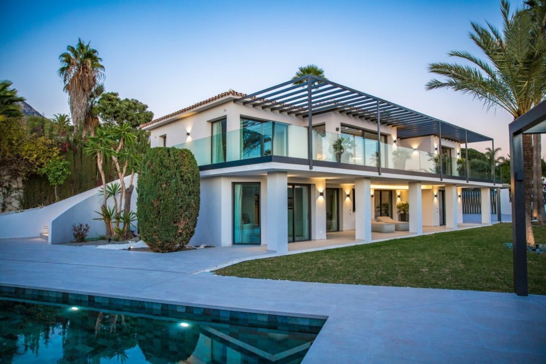 Villa in Marbella, Andalusia, Spain 1 - 13792163