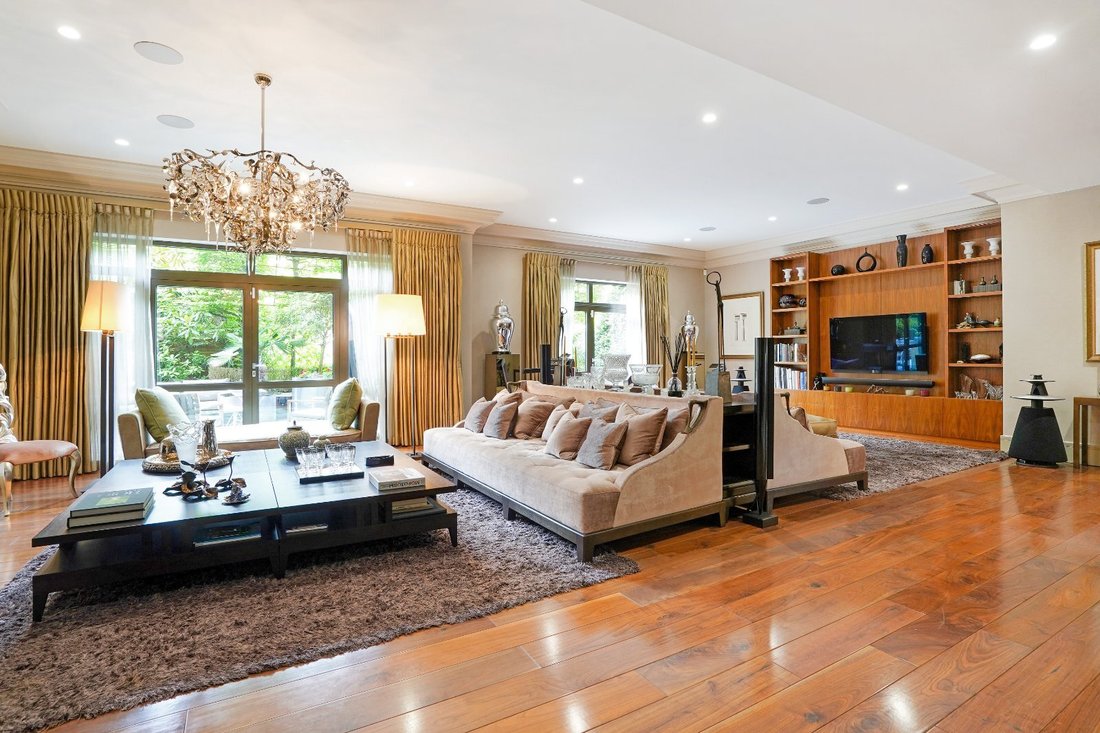 Apartment in Hampstead Garden Suburb, Barnet, England 1 - 13941644
