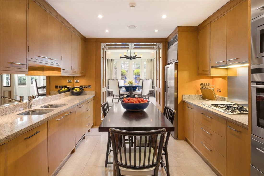 Apartment in Belgravia, Westminster, England 3 - 13941717