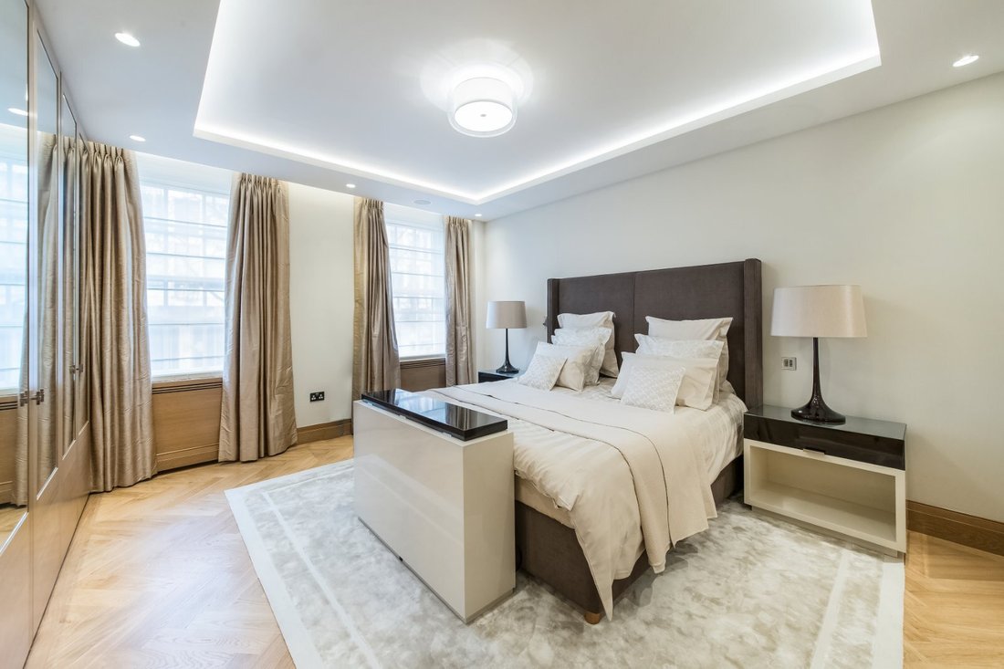 Apartment in Mayfair, Westminster, England 5 - 13941632
