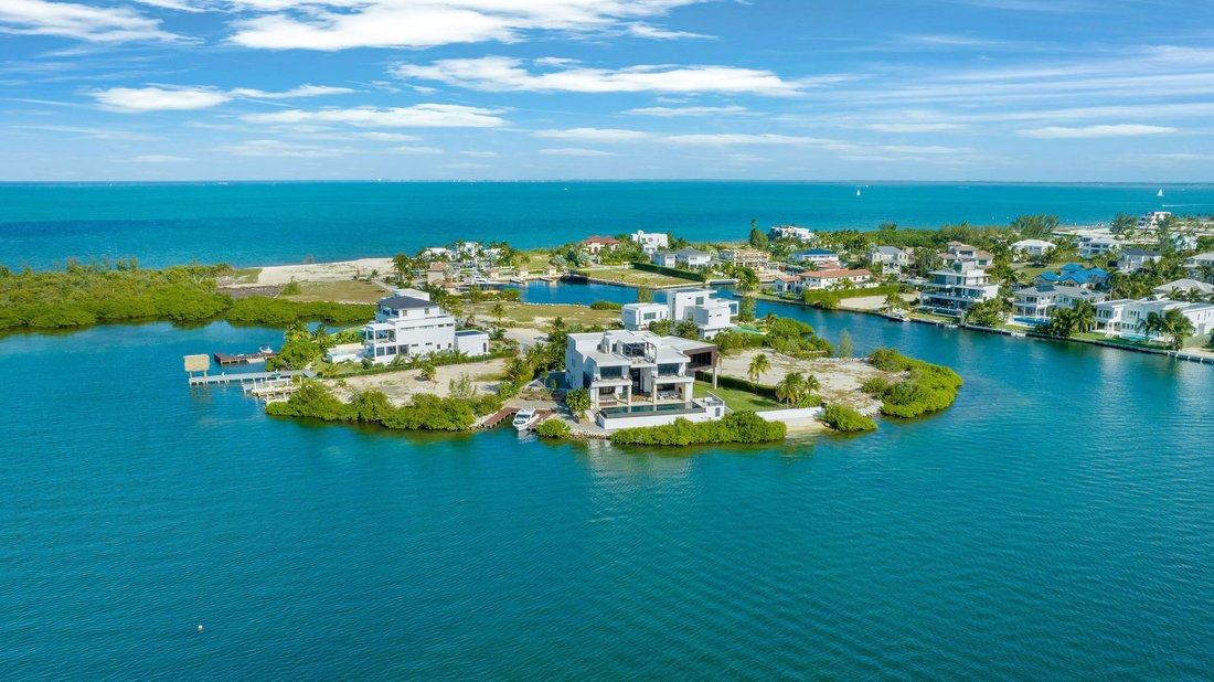 House in West Bay, West Bay, Cayman Islands 1 - 13941369