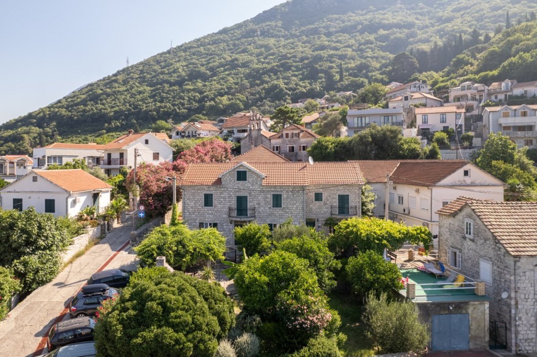 House in Lepetani, Kotor Municipality, Montenegro 3 - 13942031