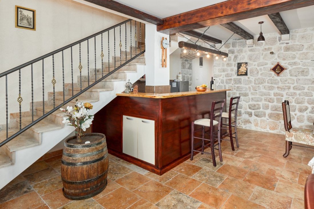 House in Dobrota, Kotor Municipality, Montenegro 4 - 13942058