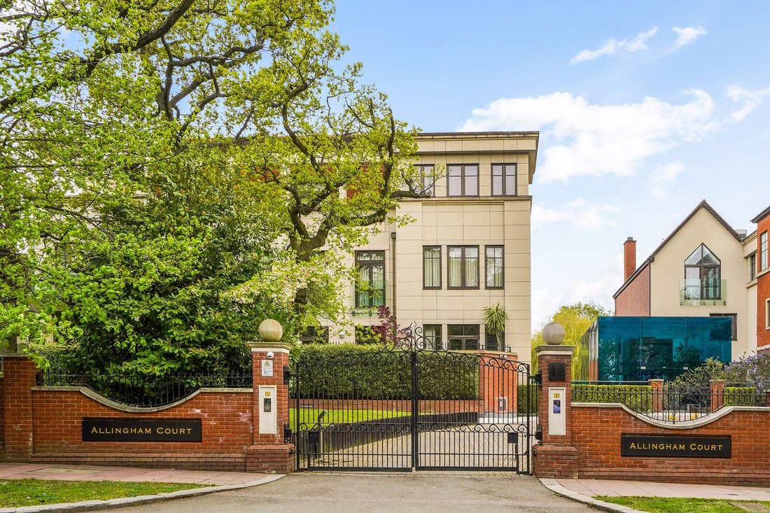 Apartment in Hampstead Garden Suburb, Barnet, England 2 - 13941644
