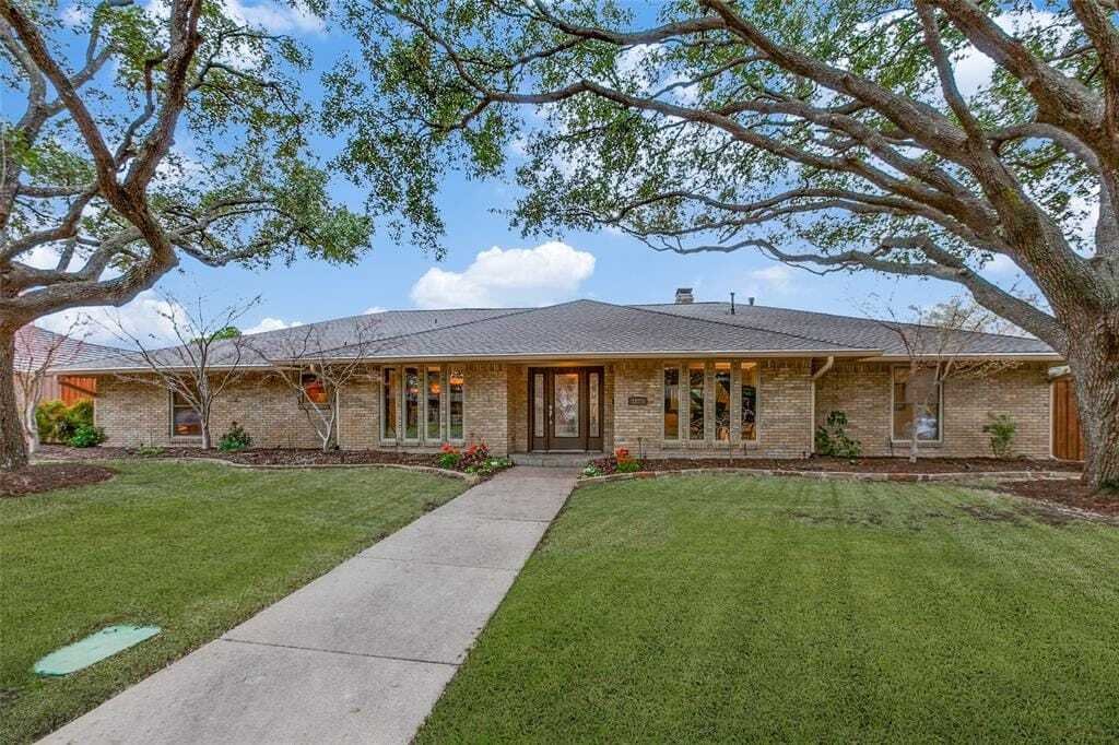 Ranch Style Home In Northaven Park In Dallas, Texas, United States For