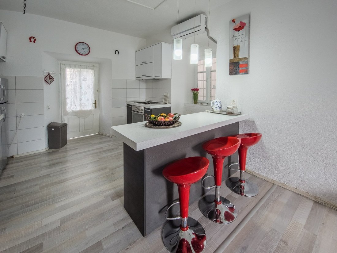 House in Dobrota, Kotor Municipality, Montenegro 4 - 13941556