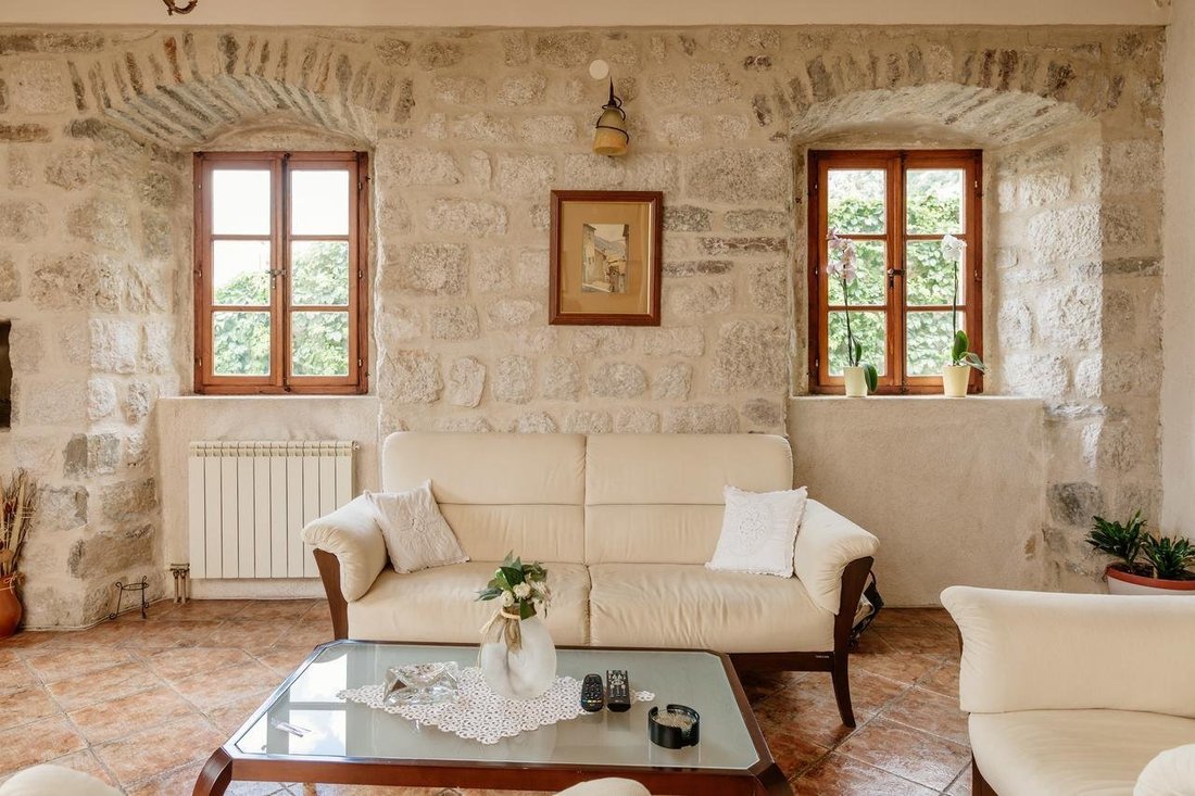 House in Dobrota, Kotor Municipality, Montenegro 5 - 13942106