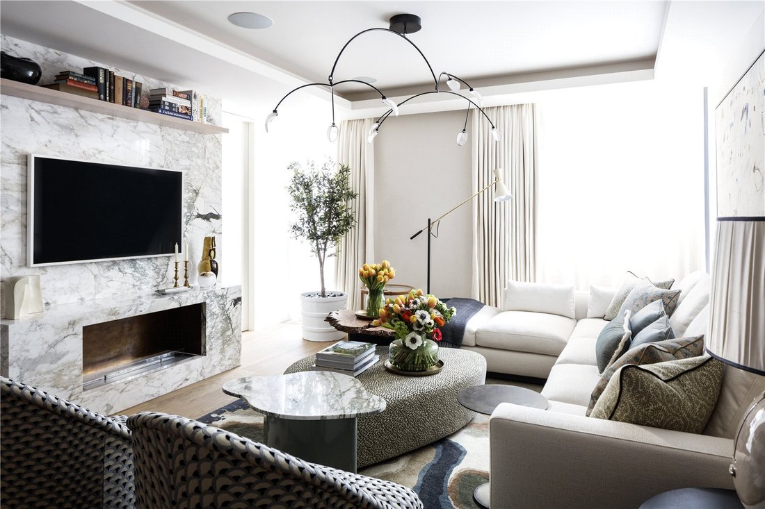 Apartment in Soho, England 5 - 13941812