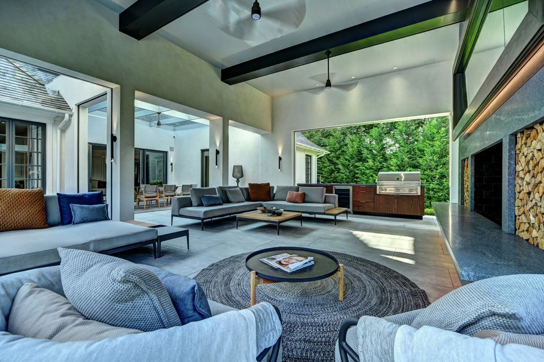 House in East Hampton, New York, United States 2 - 13941830